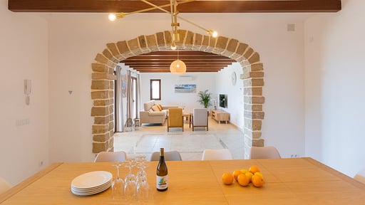 Villa Bassa Обеденная зона