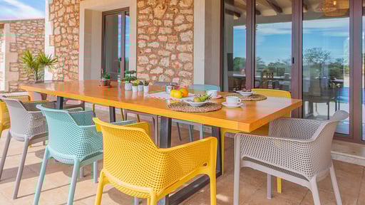 Villa Bassa Обеденная зона