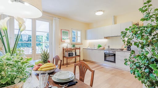 Bassotta Cottage Dining area