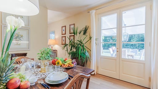 Bassotta Cottage Dining area