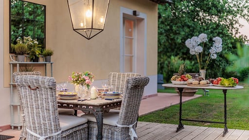 Bassotta Cottage Dining area