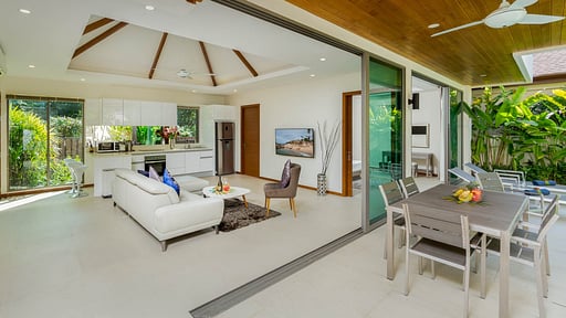 Villa Batam Dining area