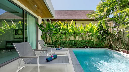 Villa Batam Swimming pool