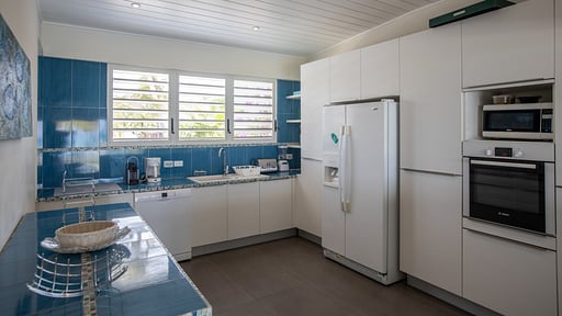 Villa Beach Secrets Cuisine