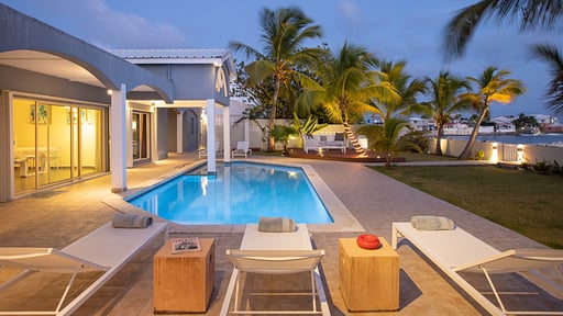 Villa Beach Secrets Piscine