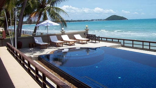 Villa Beachfront Swimming pool