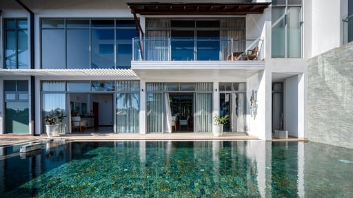 Villa Beacon By The Bay Swimming pool