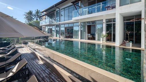 Villa Beacon By The Bay Swimming pool