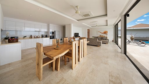 Villa BelAir Dining area
