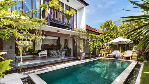 Villa Bella Swimming pool 2
