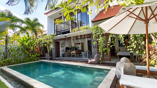 Villa Bella Swimming pool 2