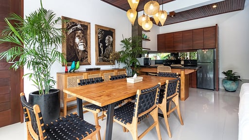 Villa Bella Dining area 1