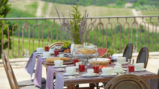 Villa Bellaflore Dining area