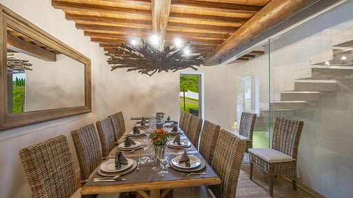 Villa Bellaflore Dining area 1