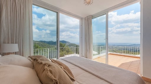 Villa Bellavieztra Bedroom 1