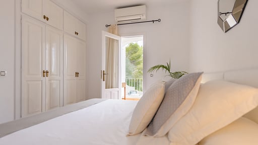 Villa Bellavieztra Bedroom 5