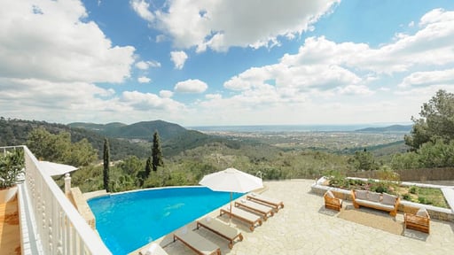 Villa Bellavieztra Swimming pool