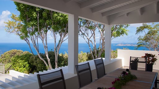 Villa Belle Bague Dining area