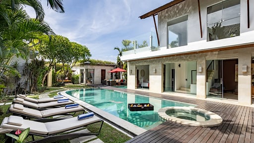 Villa Belle Swimming pool