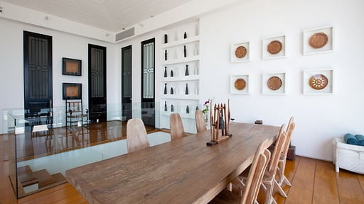 Villa Belle Dining area