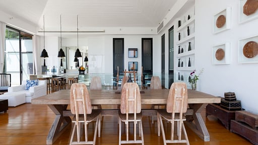 Villa Belle Dining area