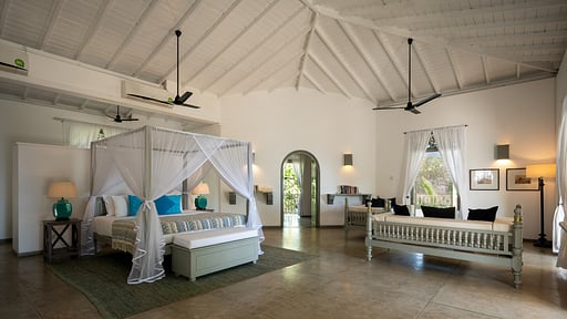 Villa Bellini Blue Bedroom 1