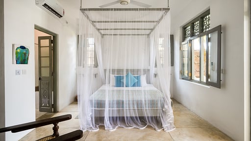 Villa Bellini Blue Bedroom 2