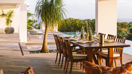 Villa Bellissima Dining area