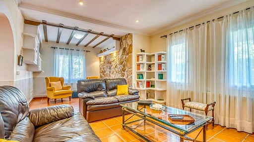 VILLA BELLOTA Living room