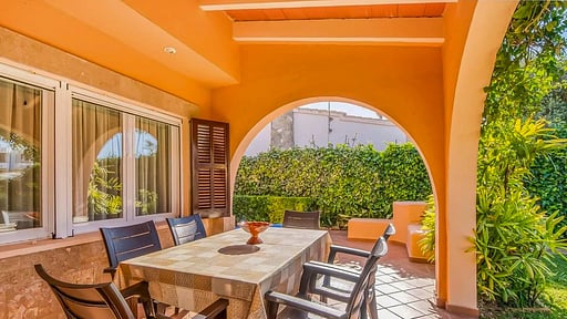 VILLA BELLOTA Terrace/Veranda