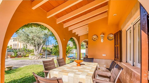 VILLA BELLOTA Terrace/Veranda