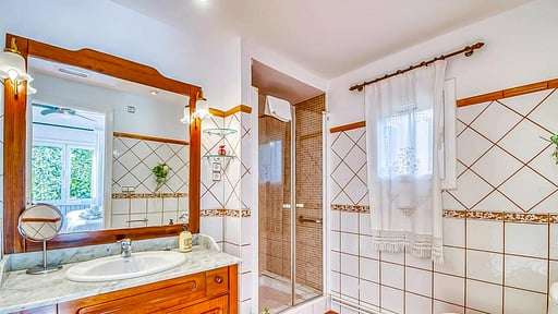 VILLA BELLOTA Bedroom 2