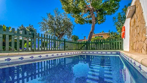 VILLA BELLOTA Swimming pool