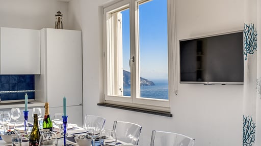 Villa Belvedere delle Sirene Dining area 2