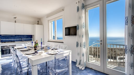 Villa Belvedere delle Sirene Dining area 2