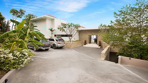 Villa BelView Parking areas