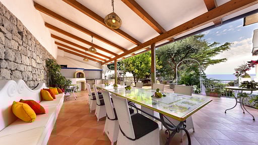 Villa Bepina Dining area
