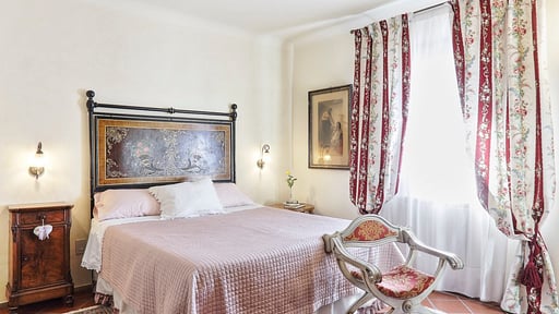 Villa Bernardone Schlafzimmer 1