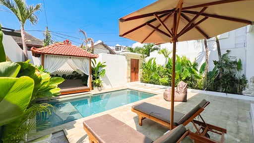 Villa Bewell Gazebo