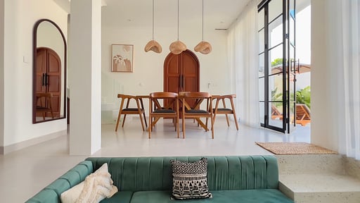Villa Bewell Dining area