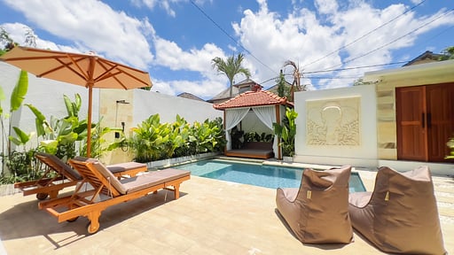 Villa Bewell Gazebo