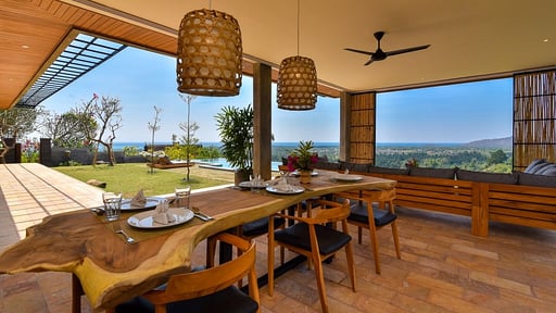 Villa Bidadari Pemuteran Dining area