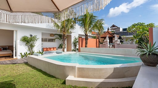 Villa Biro Swimming pool