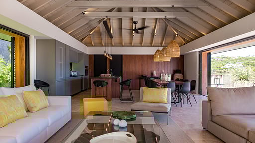 Villa Blackstone Salon