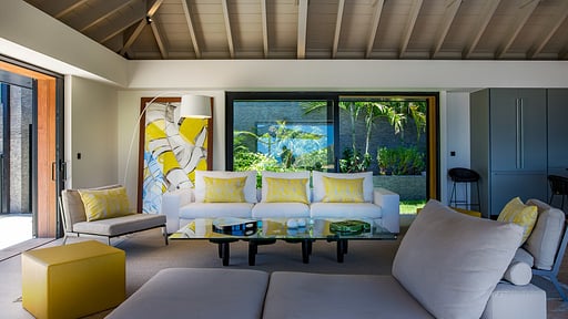 Villa Blackstone Salon