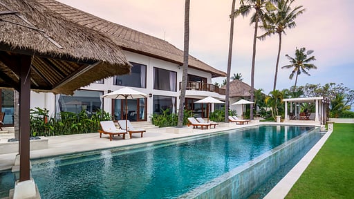 Villa Blanca Swimming pool