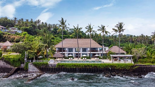 Villa Blanca Drone pictures