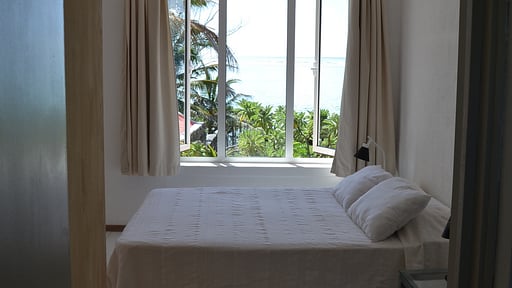 Villa Blanche Schlafzimmer 1