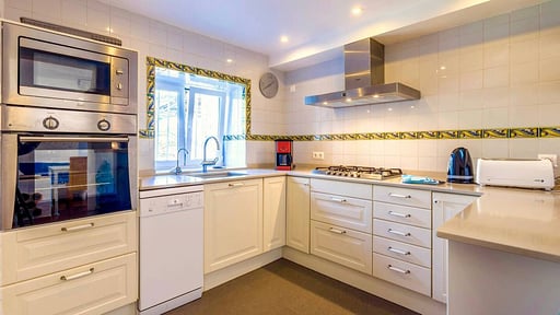 Villa Blau Mari Kitchen