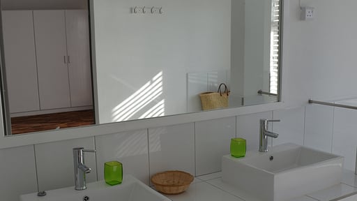 Villa Bleue Schlafzimmer 1